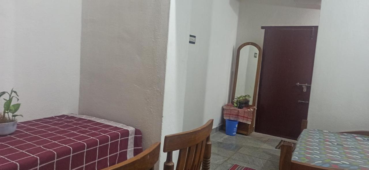 Uthamar Illam Apartment Tiruchirappalli Exterior photo